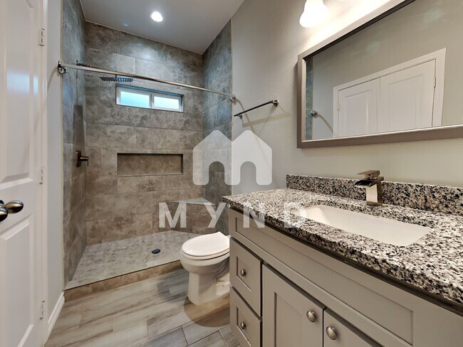 Building Photo - 14986 Bonham Ln