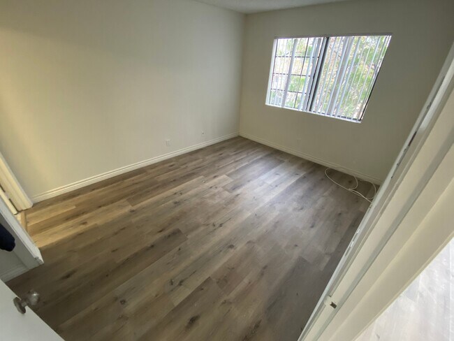 Building Photo - 5259 Cartwright Ave