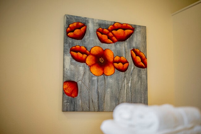 Building Photo - Furnished 3BR Glendora Home | Quiet Retreat + Parking