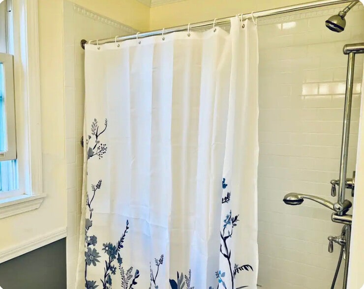 Building Photo - 344 Merrimac St