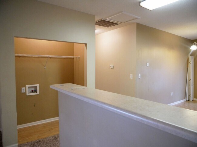 Building Photo - 119 Pine Meadows Cir
