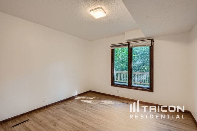 Building Photo - 1235 Wilderness Park Cir