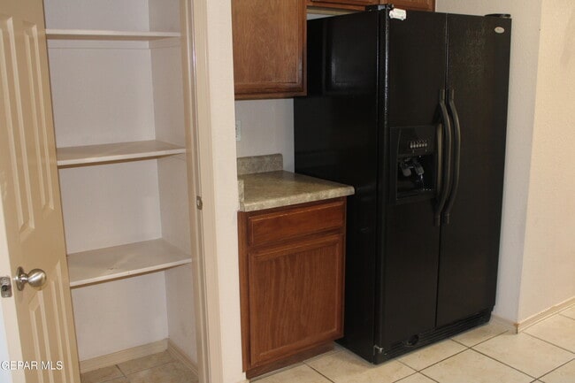 Building Photo - 2416 Escape Point St