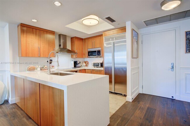 Building Photo - 3400 SW 27th Ave
