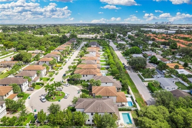 Building Photo - 4980 Whispering Way