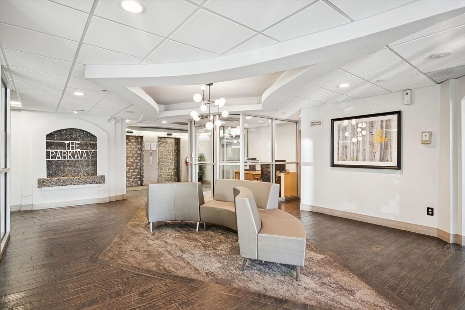 Building Photo - 601 W 11th Ave