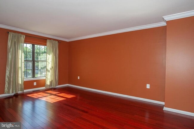 Building Photo - 6158 Old Brentford Ct