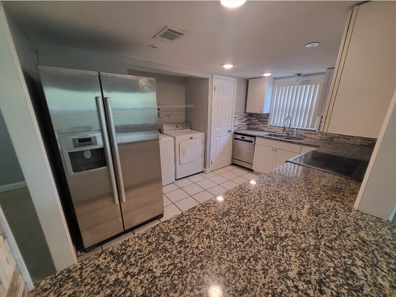 Building Photo - 2401 Barley Club Dr