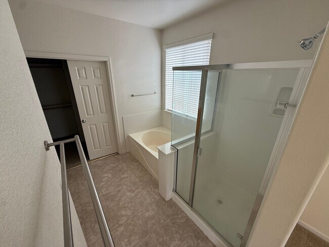 Building Photo - 3 Bed| 2 Bath | 1660 SF | Single Story | Tenant pays $175 monthly for WS&G