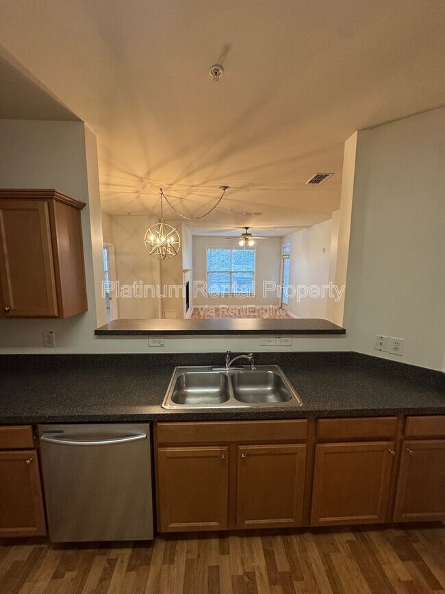 Building Photo - 4805 W Village Way