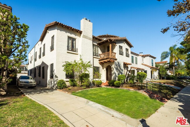 Building Photo - 165 S Mansfield Ave