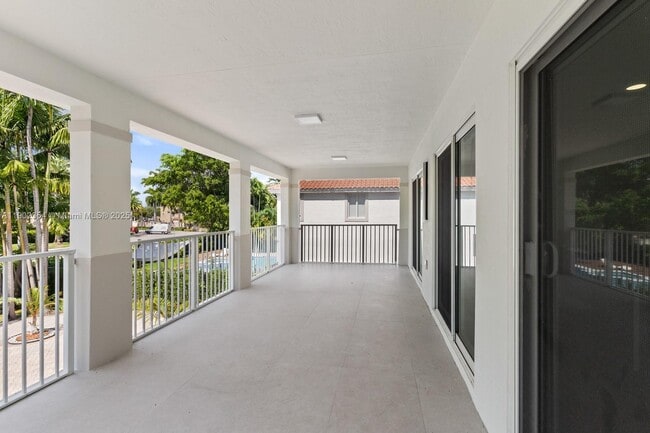 Building Photo - 6358 NW 113th Pl