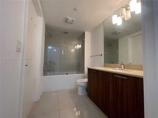 Building Photo - 5252 NW 85th Ave