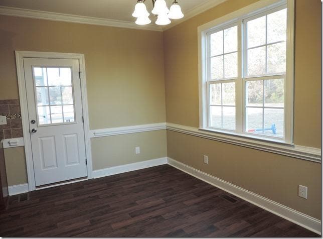 Building Photo - 6776 Flat Rock Rd