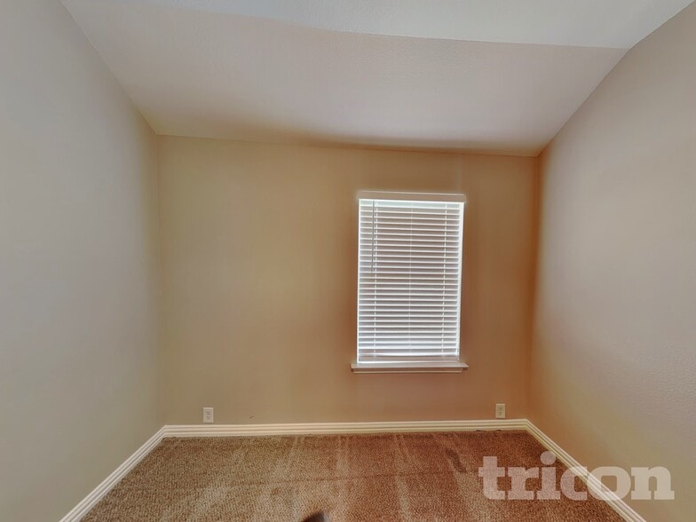 Building Photo - 227 Bison Meadow Dr