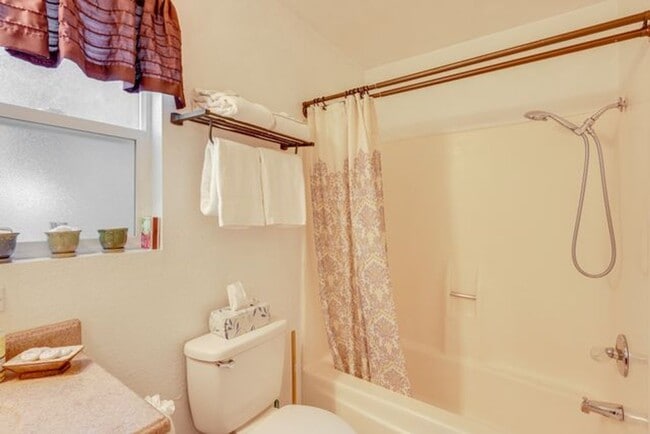 Building Photo - Welcome Home