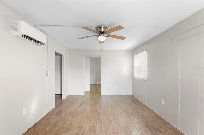 Building Photo - 901 Colyer St