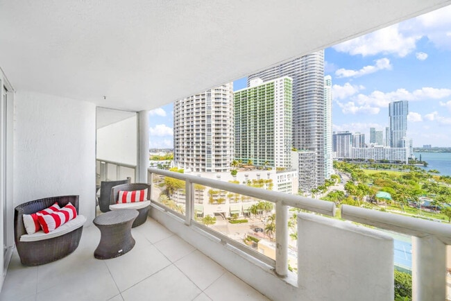 Building Photo - 1717 N Bayshore Dr