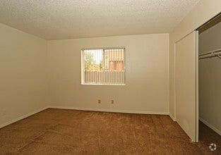 Interior Photo - Lincoln Place