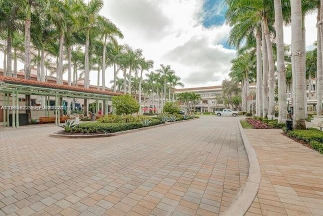 Building Photo - 4100 Salzedo St