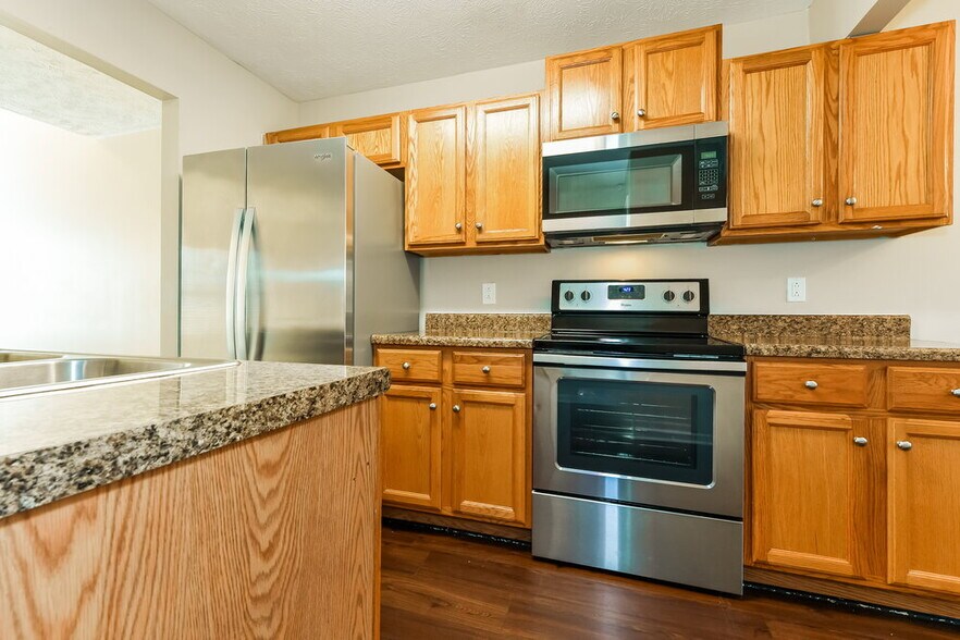 Building Photo - 5082 Cornelius Dr