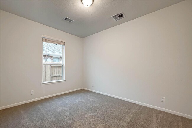 Building Photo - 201 Cambria Green Ln
