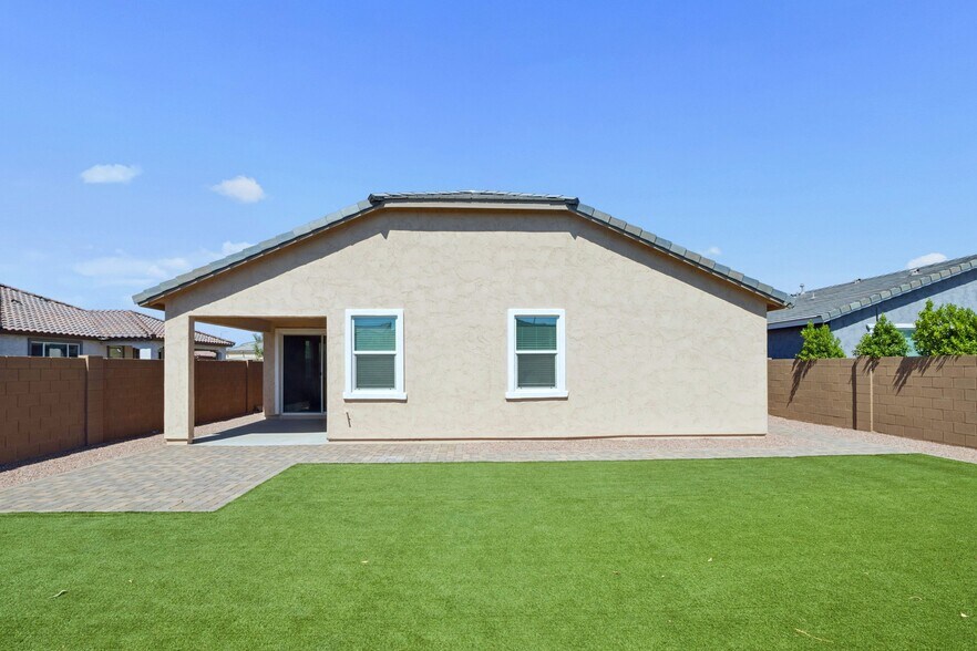 Building Photo - 3315 S Piedra Cir