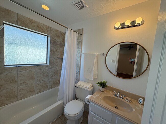 Building Photo - 3710 Sherwood Ln