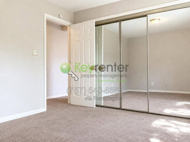 Building Photo - 45 Haverford Ct