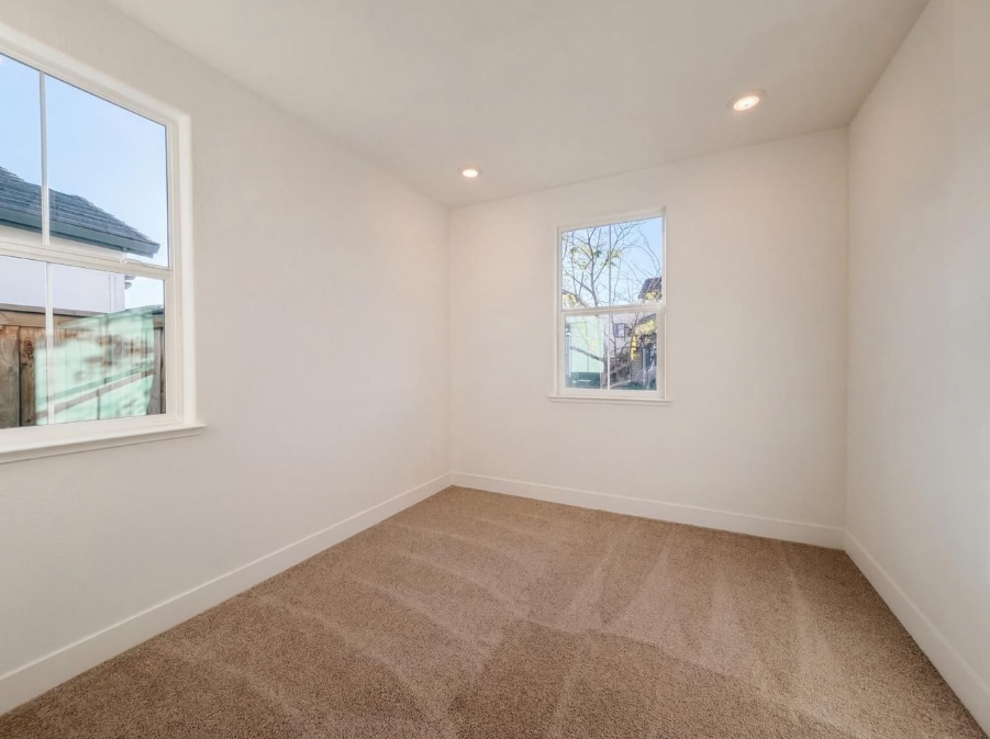 Building Photo - 8292 Triplefin Way