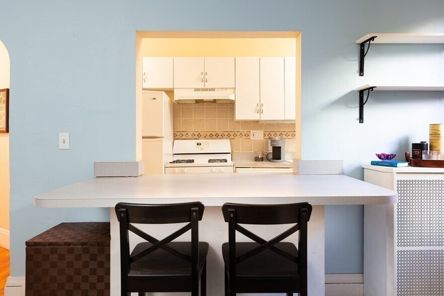 Breakfast Bar - 21 Westbourne Ter