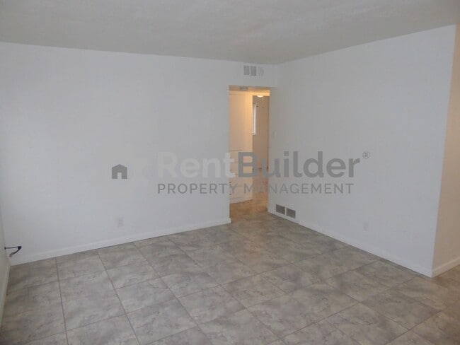 Building Photo - 3426 Smith Ave SE