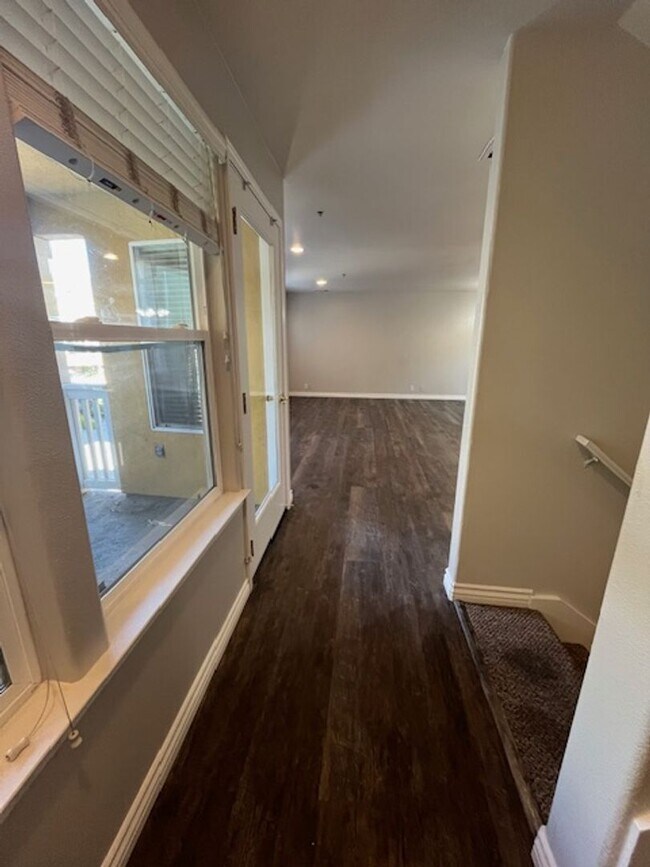 Building Photo - 1144 Walnut St