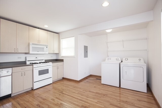 Building Photo - 2205 Campbell St