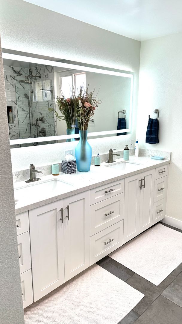 Building Photo - Stunning Newly Renovated 3BD/2.5BA Luxury ...