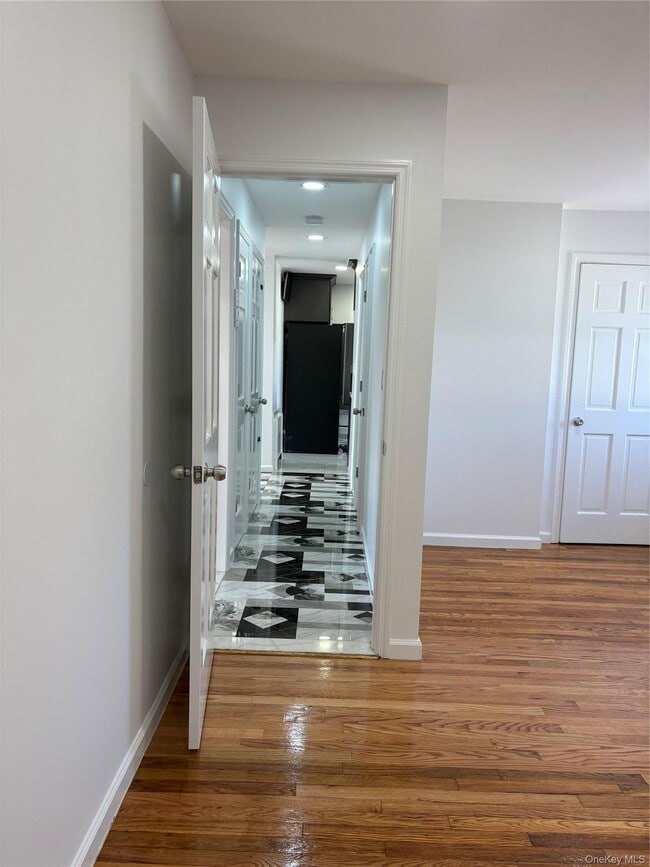 Building Photo - 2262 Leighton Rd