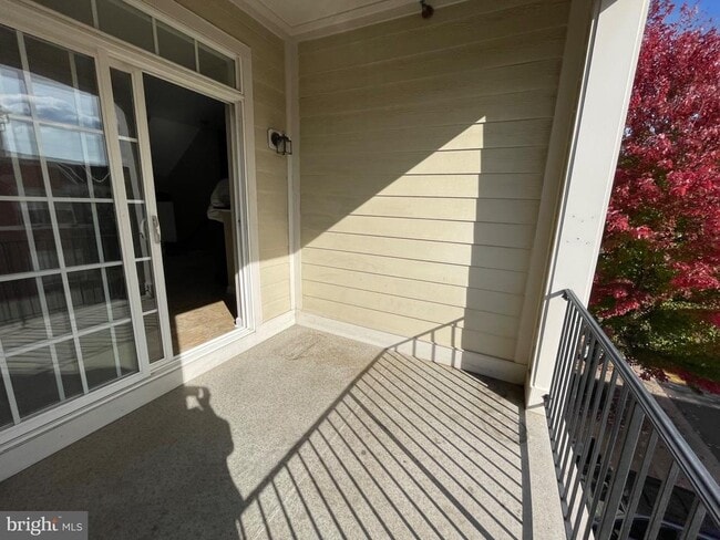 Building Photo - 12418 Liberty Bridge Rd