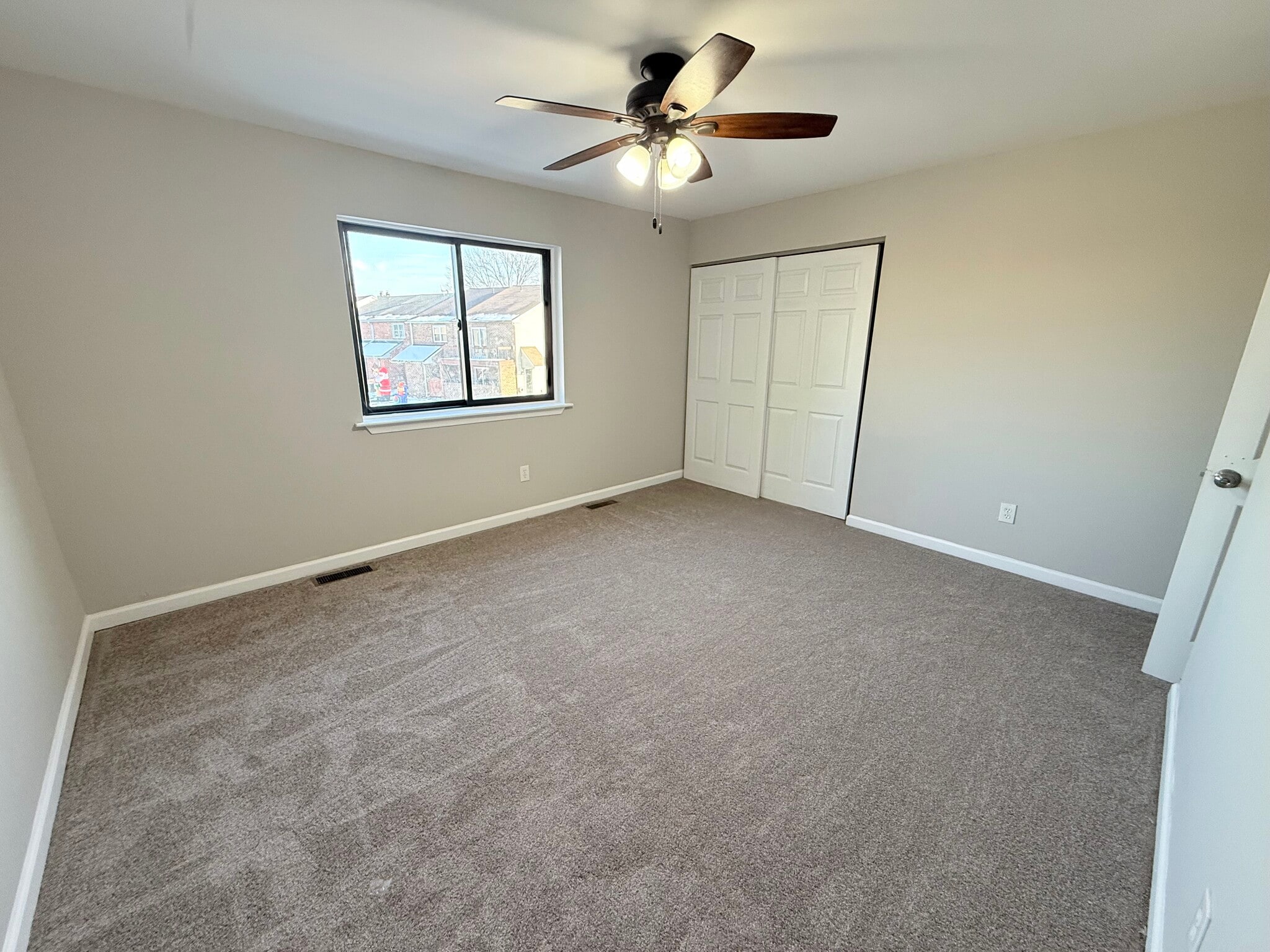 Building Photo - 104 Kelmar Ave