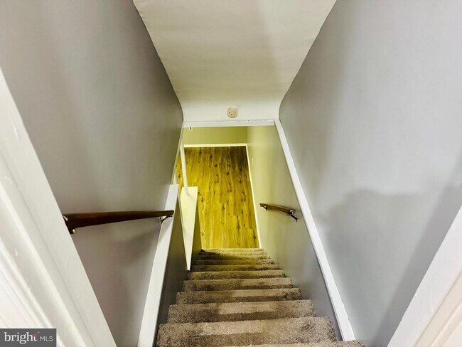 Building Photo - 2111 Vailthorn Rd