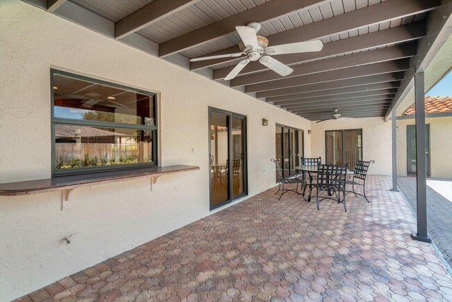 Building Photo - 21155 Shady Vista Ln