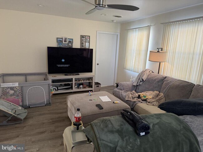 Building Photo - 7608 Heritage Dr