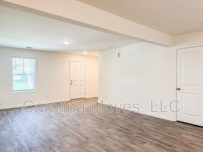 Building Photo - 6015 Willutuck Dr