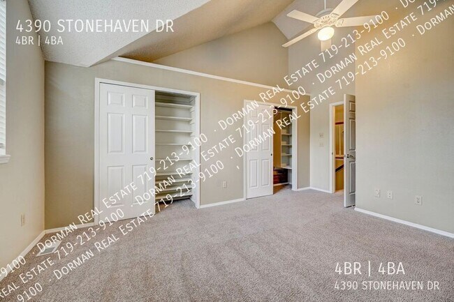 Building Photo - 4390 Stonehaven Dr