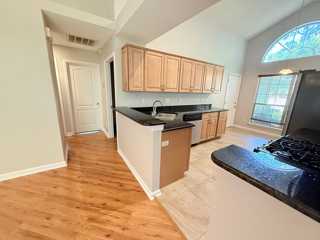 Building Photo - NE Tallahassee Home in Top School District