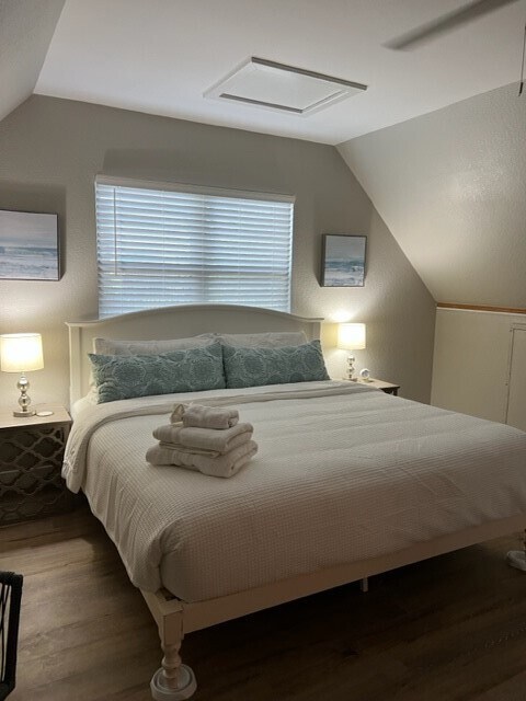 Building Photo - 231 Schooner Dr