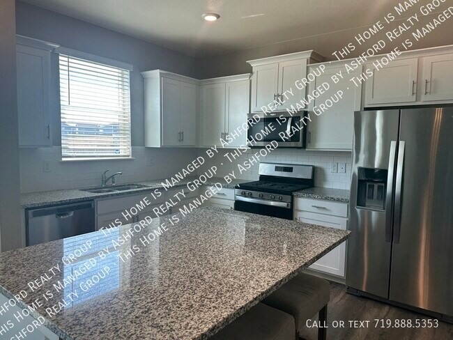 Building Photo - 10225 Castor Dr