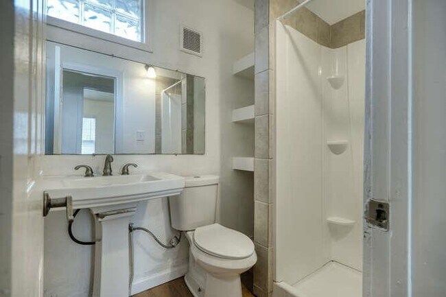 Building Photo - 14708 Foy Dr