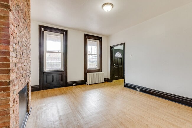 Building Photo - 836 Industry St