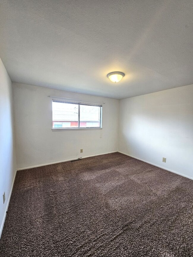 Building Photo - 1828 S McKinley St