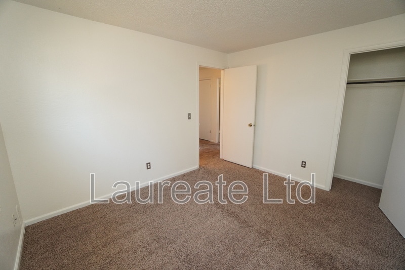 Building Photo - 8589 W Fair Ave